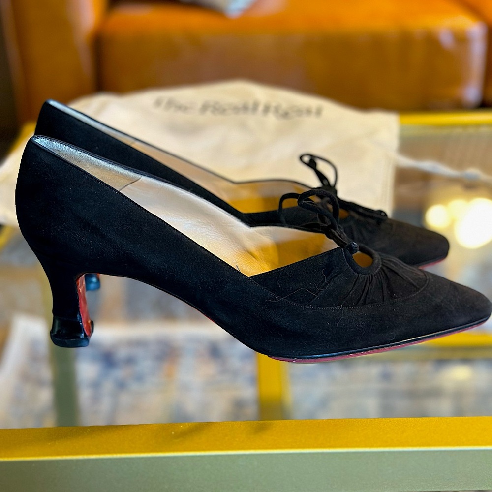Christian Louboutin EU 38 black kitten heel pumps